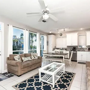  Holiday home Destiny 11b United States