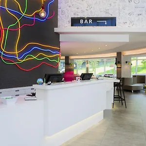 Ibis Styles New York Laguardia Airport Hotel